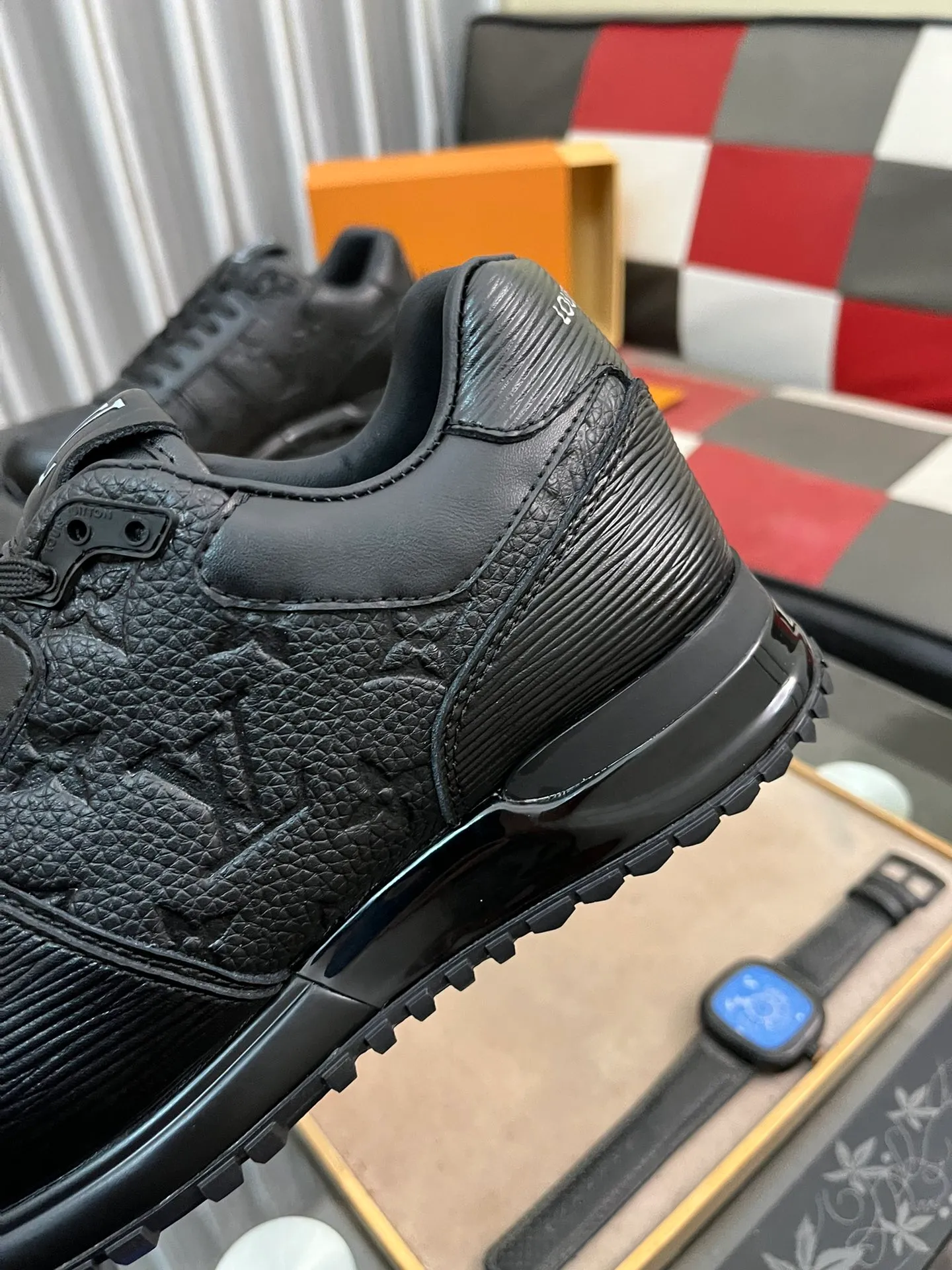 Men's shoes 💰540⌚️⌚️LV Louis Vuitton. The latest fashionable casual shoes are popular in physical stores. New spring and summer comfortable imported custom original cowhide, unique jacquard fabric element design. With sheepskin lining, Lv original base, [sun][sun] high-end packaging and high quality💪Details determine quality, code number 38-44